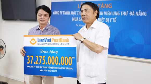 Trao tặng 37 tỷ đồng cho "bệnh viện phi lợi nhuận" ảnh 1