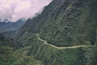 Thử thách băng qua 'cung đường tử thần' của Đăng Khoa