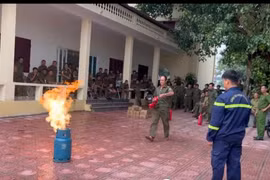 Huấn luyện nghiệp vụ chữa cháy, cứu nạn cho lực lượng tham gia bảo vệ an ninh, trật tự ở cơ sở