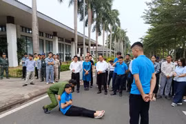 Huấn luyện nghiệp vụ cho lực lượng PCCC&CNCH tại khu đô thị
