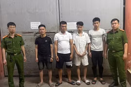 Bắt nhóm đối tượng cướp giật thỏi vàng nặng gần 2kg của người nước ngoài