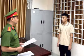 Khởi tố chủ cửa hàng “Duy Bom” kinh doanh đồ hiệu giả