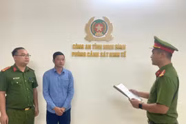 Cán bộ xã chiếm đoạt tiền từ thiện hỗ trợ thiên tai của người dân