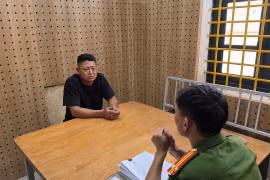 Người đàn ông cưỡng đoạt tài sản sau va chạm giao thông