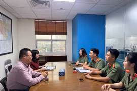 Xử phạt 2 cơ sở chưa thực hiện khai báo tạm trú cho người nước ngoài
