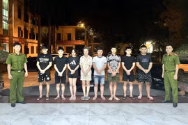 Khởi tố 7 đối tượng trong đường dây giả danh shipper lừa đảo
