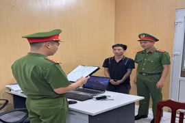 Bắt đối tượng cướp giật dây chuyền của người phụ nữ
