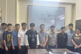 Khởi tố 11 đối tượng 'chơi trò đỏ đen' trên mạng