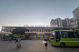 Ghi nhận tại bến xe Mỹ Đình lúc chiều tối 2/9: Hành khách thảnh thơi, giao thông "hạ nhiệt"