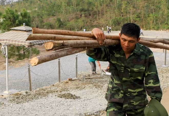 Gấp rút bảo vệ mộ Đại tướng Võ Nguyên Giáp trước siêu bão Hải Yến ảnh 8