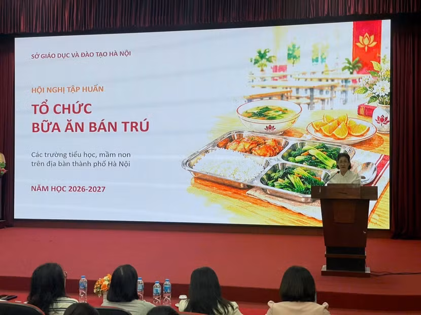 625 hiệu trưởng mầm non, tiểu học công lập Hà Nội được tập huấn về bữa ăn bán trú ảnh 1