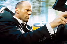 Siêu sao hành động Jason Statham tái xuất với siêu phẩm mới "Tàu buôn người"