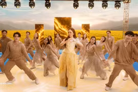 Phương Mỹ Chi ra mắt MV “Gạo của ta”