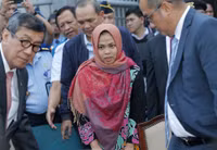 [ẢNH] Nữ bị cáo người Indonesia vụ sát hại công dân Triều Tiên mang hộ chiếu Kim Chol mừng vui được thả