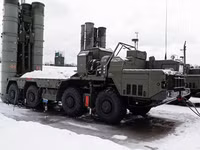 [ẢNH] Nga bất ngờ gián đoạn cung cấp tên lửa cho tổ hợp phòng không S-400 Trung Quốc