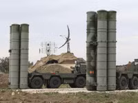 [ẢNH] Thổ Nhĩ Kỳ dùng chính S-400 để phong tỏa căn cứ Nga trên đất Syria?