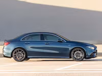 [ẢNH] Mercedes-AMG A35 sedan: Nhỏ gọn nhưng vẫn đẳng cấp
