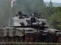 [ẢNH] Anh loại biên số lượng lớn xe tăng Challenger 2, cơ hội cho đối tác?