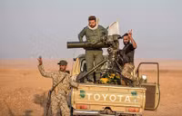 [ẢNH] Tên lửa Mỹ ‘thổi’ bay tháp pháo xe tăng Đức trên chiến trường Syria