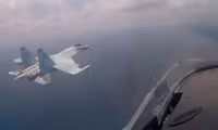 [ẢNH] Su-35 Nga suýt bắn hạ F-16 Thổ Nhĩ Kỳ trên bầu trời Syria?