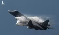 [ẢNH Vụ Su-57 Nga rơi: Trung Quốc ‘dìm hàng’ không thương tiếc, tranh thủ khoe J-20
