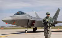 Ngỡ ngàng F-22 Mỹ 'xuất quỷ nhập thần' tấn công Syria nhưng radar Nga không hay biết