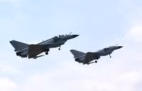 [ẢNH] Su-30MKI Ấn Độ gặp nguy khi Trung Quốc cung cấp cho Pakistan J-10C nội địa?