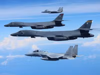[ẢNH] Chi phí đắt đỏ, Mỹ mạnh tay loại biên 17 ‘pháo đài bay’ B-1B Lancer