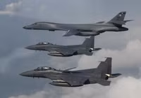 [ẢNH] Chi phí đắt đỏ, Mỹ mạnh tay loại biên 17 ‘pháo đài bay’ B-1B Lancer