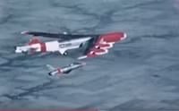 Kỳ tích: B-52 rụng đuôi, F-15 mất cánh vẫn trở về an toàn