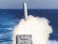 [ẢNH] Không phải 500 mà có tới 1000 tên lửa Tomahawk Mỹ hướng vào Syria sẵn sàng khai hỏa