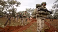 [ẢNH] Tổng thống Thổ Nhĩ Kỳ cảnh báo sắc lạnh: Giáng đòn mạnh nếu quân đội Syria vi phạm tại Idlib