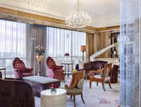 [ẢNH] Cận cảnh bên trong khách sạn St Regis, nơi lưu trú của ông Kim Jong-un