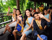 Huyền My và các thí sinh Miss Grand International 2017 hào hứng khám phá động Thiên Đường