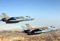 [ẢNH] Căng thẳng gia tăng, Saudi Arabia lần đầu tấn công lực lượng Iran trên đất Syria?