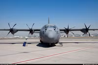 [ẢNH] Việt Nam dùng phi đội C-130 Mỹ để vận tải và ném bom vào đầu Khmer Đỏ