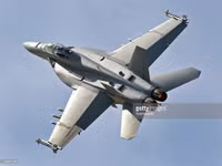 [ẢNH] Sự xuất hiện của F/A-18 Mỹ tại Đà Nẵng là tiền đề để Việt Nam có thể nghiên cứu, trang bị