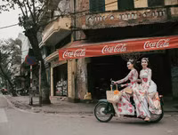 Cặp mẫu song sinh đất Bắc hoá thân thành 