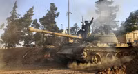 [ẢNH] IS chớp thời cơ tấn công lớn ở miền Trung khi quân đội Syria dồn lực lượng về Tây Bắc