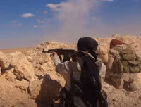 Bất ngờ khủng bố Al Qaeda và IS lao vào 