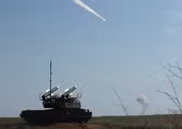 [ẢNH] Hiệu suất của ‘4 ngón tay thần chết’ Buk-M2E lấn át ‘quái thú’ Pantsir-S1 tại Syria