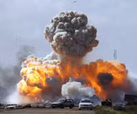 [ẢNH] Mỹ dùng siêu bom thông minh dẫn đường GPS JDAM tại chiến trường Syria