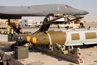 [ẢNH] Mỹ dùng siêu bom thông minh dẫn đường GPS JDAM tại chiến trường Syria