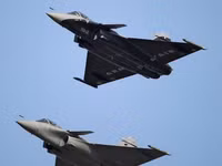 [ẢNH] Chiến đấu cơ Rafale Pháp tới Việt Nam, động thái nhỏ, tín hiệu lớn?