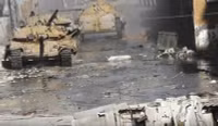 [ẢNH] Phiến quân đánh rát, lính Syria bỏ cả chiến tăng T-72 để tháo chạy