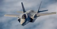 [ẢNH] Tia chớp tàng hình F-35A của Mỹ cắm đầu xuống đất khi hạ cánh lỗi