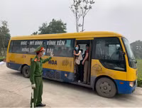 Gần 300 người hoàn thành cách ly tại Vĩnh Phúc được trở về nhà