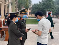 Gần 300 người hoàn thành cách ly tại Vĩnh Phúc được trở về nhà