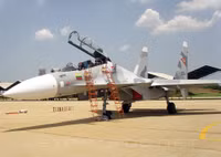 [ẢNH] Tàu chiến ven bờ Mỹ vội vã rút lui khi bị Su-30MK2 Venezuela 