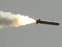 [ẢNH] Không phải 500 mà có tới 1000 tên lửa Tomahawk Mỹ hướng vào Syria sẵn sàng khai hỏa
